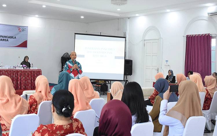 Kesbangpol Kapuas Dorong Aktualisasi Nilai Pancasila di Lingkungan Keluarga