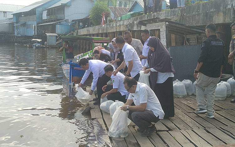 Restocking Upaya Pemkab Sukamara Atasi Masalah Stunting, Kemiskinan dan Pengangguran?