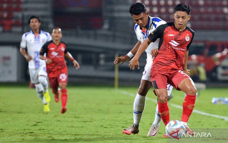 Pelatih Carlos Pena Senang dengan Semangat Juang Para Pemain Persija