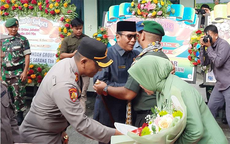 Waket II DPRD Kobar Hadiri Penyambutan dan Pelepasan Dandim 1014 Pangkalan Bun