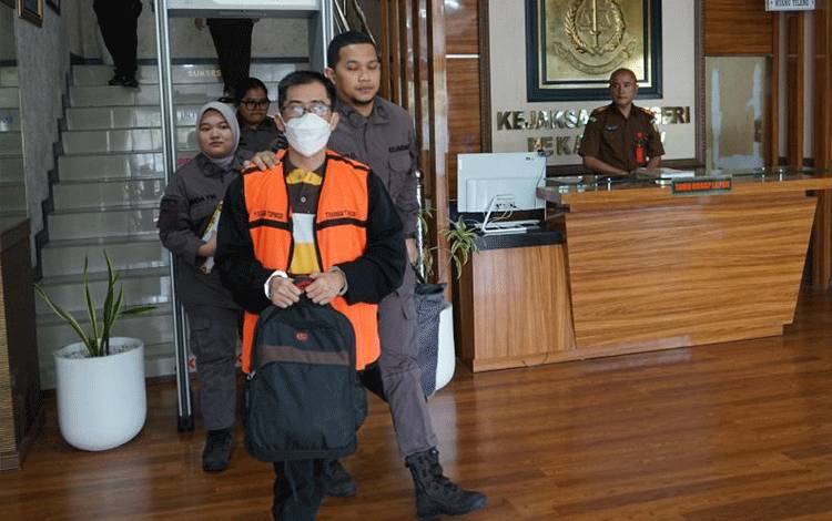 Kejagung Limpahkan Satu Tersangka Korupsi Gula ke Kejari Pekanbaru