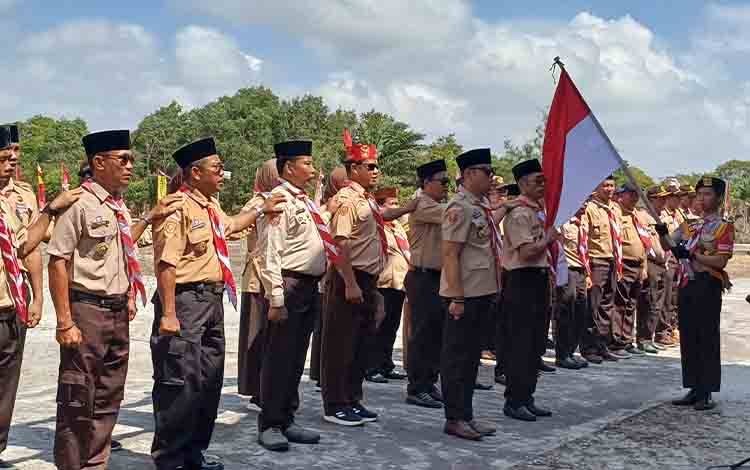 Bupati Kotim Kukuhkan Pengurus Pembimbing dan Kwartir Ranting Gerakan Pramuka 2 Kecamatan