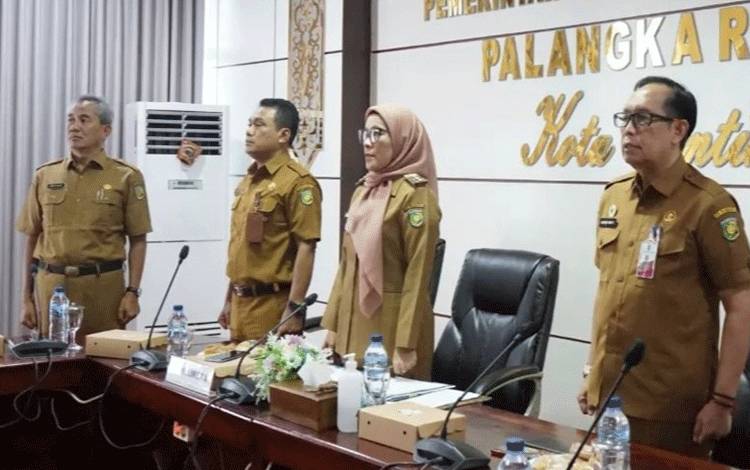 Pj Wali Kota Palangka Raya Ikuti Rakor Pengendalian Inflasi Secara Virtual