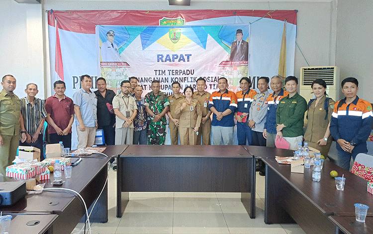 Tim PKS Barito Timur Mediasi Permasalahan Perusahaan dengan Warga Desa Dorong