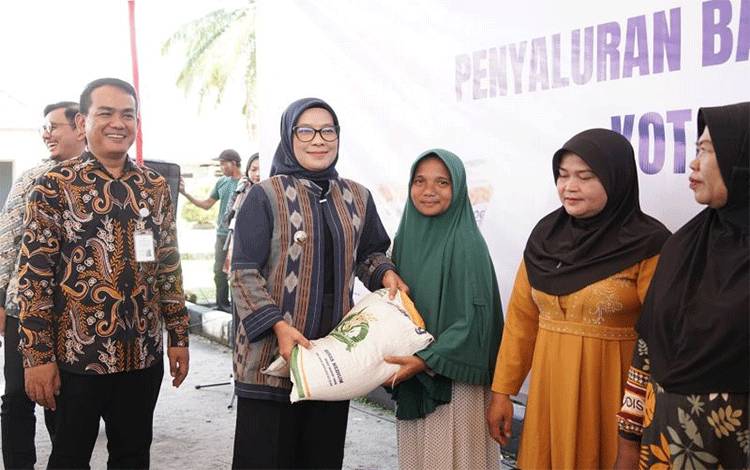 Wali Kota: Beras CPP Kurangi Beban Pengeluaran Warga Miskin