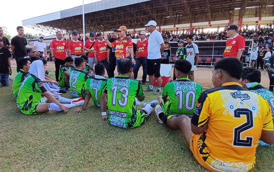 Bupati Kotim Nilai Atlet Lokal Setara Pesepak Bola Asing