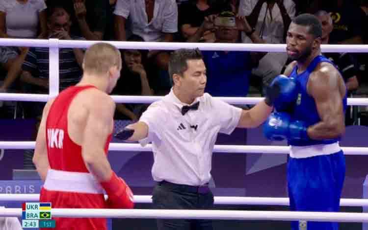 Boy Pohan Satu-satunya Wasit dari Asia Tenggara Pimpin Tinju Olimpiade