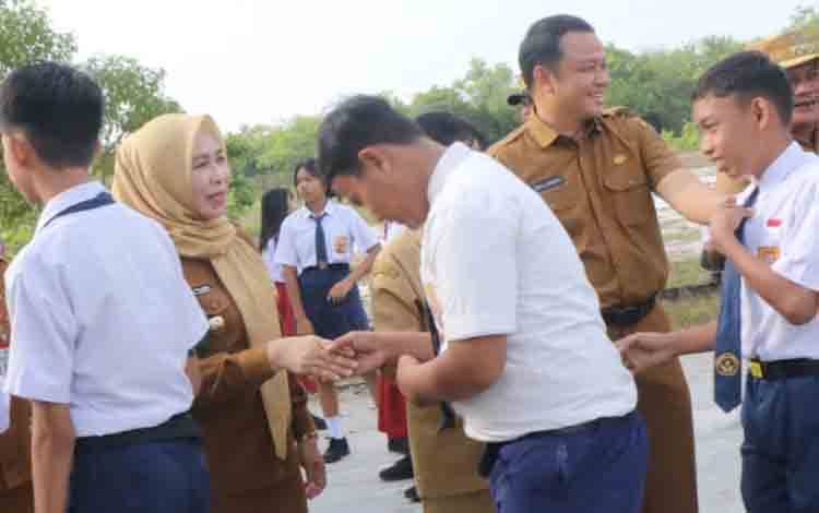 Pj Bupati Pulpis Kunker ke SMPN 1 Kahayan Tengah