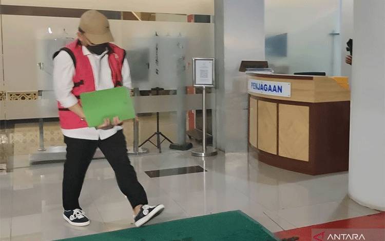 Ujang Iskandar Diperiksa Kejati Kalteng Selama 9 Jam