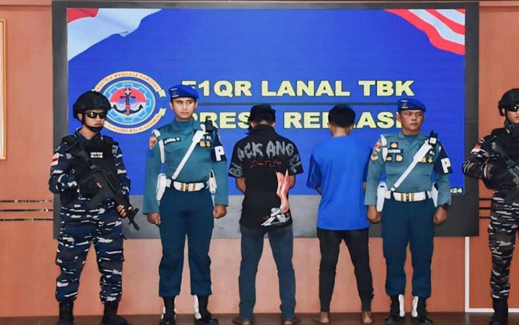 Lanal Karimun Tangkap 11 PMI Nonprosedural yang Pulang dari Malaysia