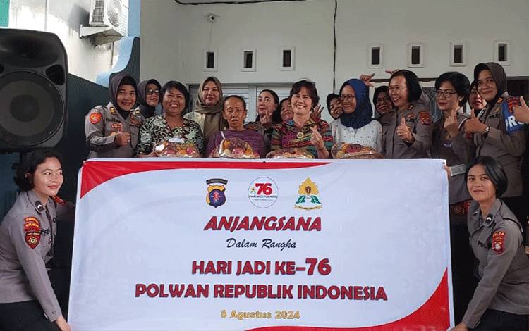Polwan Polda Kalteng Silaturahmi dengan Purnawirawan