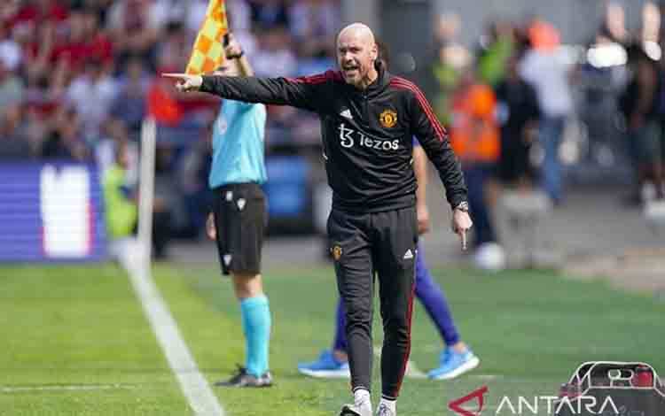 Pertahanan Manchester United Pincang Jelang Community Shield