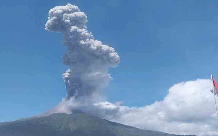 Badan Geologi: Waspada Aktivitas Gunung Lewotobi Masih Tinggi