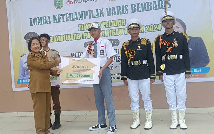 MAN 1 dan SMPN 1 Kahayan Hilir Juara Lomba Keterampilan Baris Berbaris