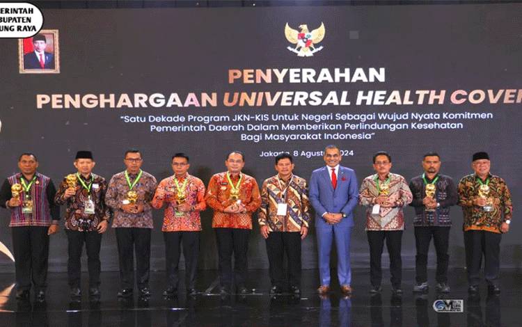 Peduli Kesehatan Masyarakat, Pj Bupati Murung Raya Terima Penghargaan dari Wapres