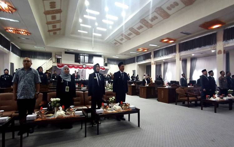 Jajaran DPRD Barito Utara Rapat Paripurna Dengarkan Pidato Presiden
