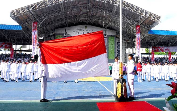 Pj Bupati Pimpin Upacara Peringatan HUT ke-79 RI tingkat Kabupaten Barito Utara