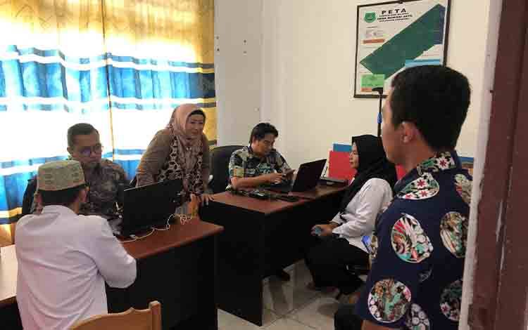Disdukcapil Kapuas Kembali Jemput Bola Aktivasi IKD
