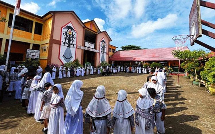 Pemantauan Revitalisasi Bahasa Daerah Dilakukan Balai Bahasa Kalteng di Kabupaten Seruyan