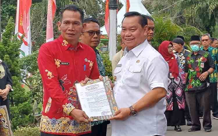 Tak Jadi Lantik Pejabat Definitif, Bupati Kotim Tunjuk Plt Isi Kekosongan Jabatan