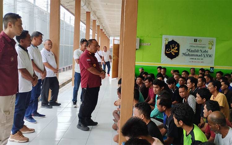 Kakanwil Kemenkumham Kalteng Kunjungi Lapas Sukamara Melihat Tembok Lapas Roboh