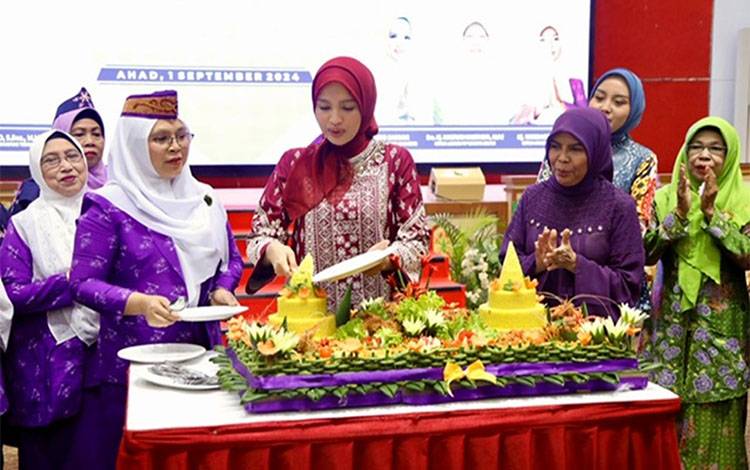 Ikuti Milad Wanita Islam, Ivo Sugianto Sabran Ingatkan Perjuangan Perempuan