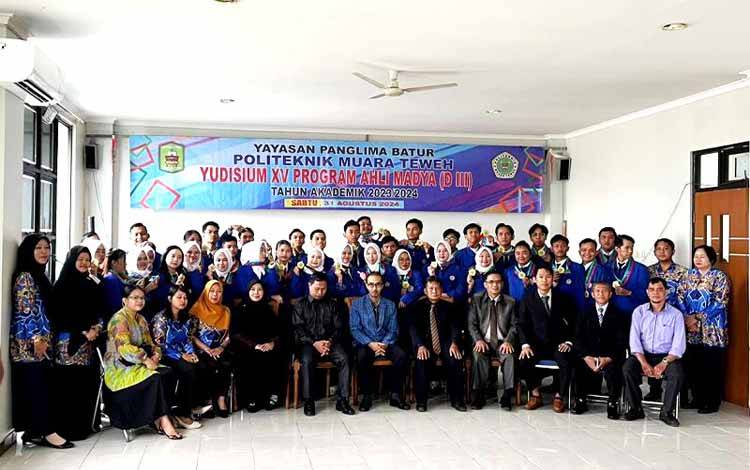 Politeknik Muara Teweh Gelar Yudisium