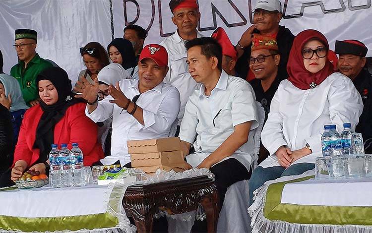 Nadalsyah-Supian Hadi Janji Garap Jalan Lingkar Selatan Sampit di Tahun Pertama Menjabat