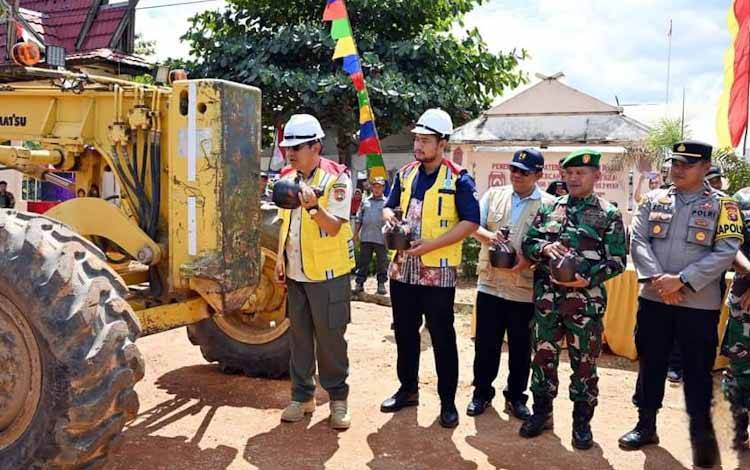 Pemkab Kobar Kerja Sama dengan Pihak Swasta Lakukan Pemelirahaan Infrastruktur Jalan