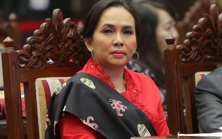 Maryani Sabran Perjuangkan Aspirasi Masyarakat Kecamatan Delang