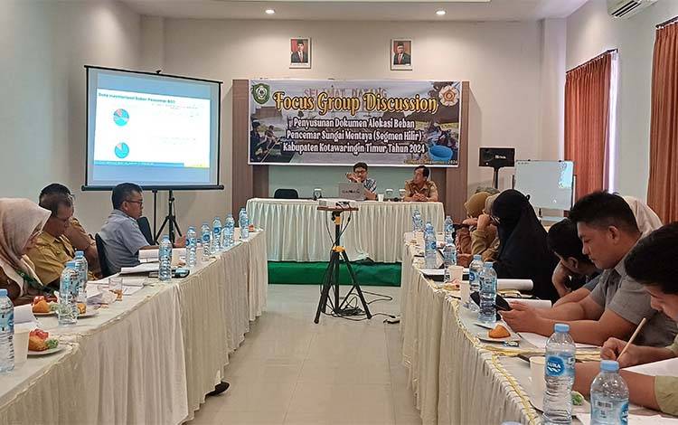 DLH Kotim Gandeng UGM Susun Dokumen Alokasi Beban Pencemar Sungai Mentaya