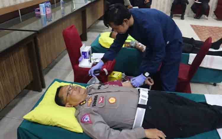 Ditlantas Polda Kalteng Gelar Donor Darah dalam Rangka Hari Lalu Lintas Bhayangkara