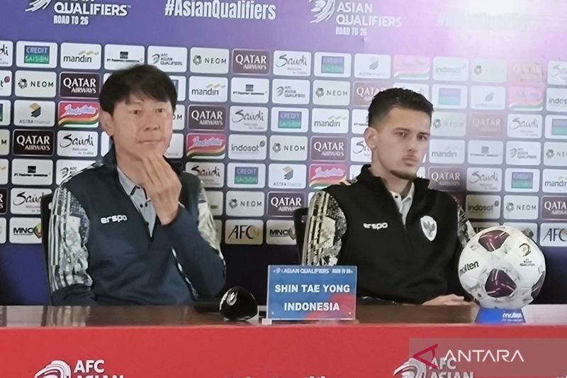 Shin Minta Pesepak Bola Indonesia Pertajam Teknik Dasar dan Jaga Sikap