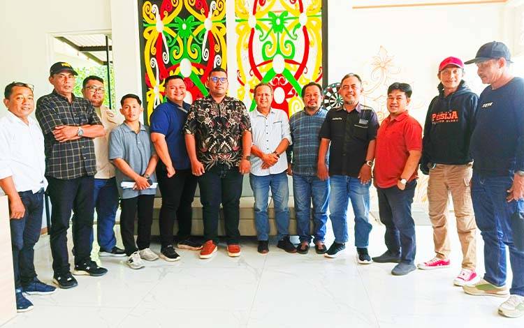 PT Menteng Kencana Mas Silaturahmi dengan Media Massa di Pulang Pisau