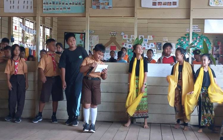 Monitoring dan Evaluasi Revitalisasi Bahasa Dayak Ngaju Digelar di Gunung Mas