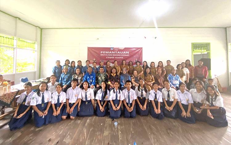 Monitoring dan Evaluasi Revitalisasi Bahasa Daerah di Tanah Siang