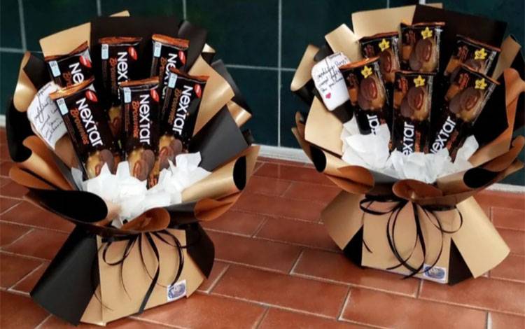 Hobi Membawa Nilai Ekonomi bagi Pelaku Usaha Kerajinan Tangan Hadiah di Kobar