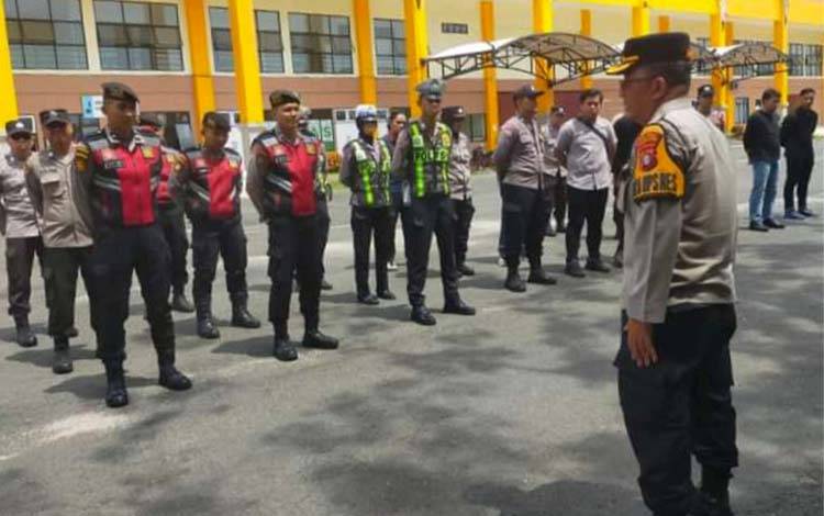 Polres Pulang Pisau Kerahkan Personel untuk Amankan Deklarasi Cagub dan Wagub Pilkada 2024