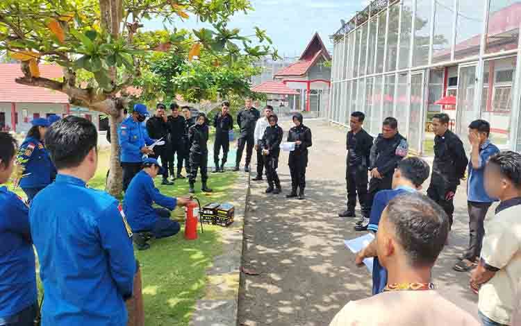 BPBD Damkar Lakukan Simulasi Penanggulangan Kebakaran di Rutan Tamiang Layang