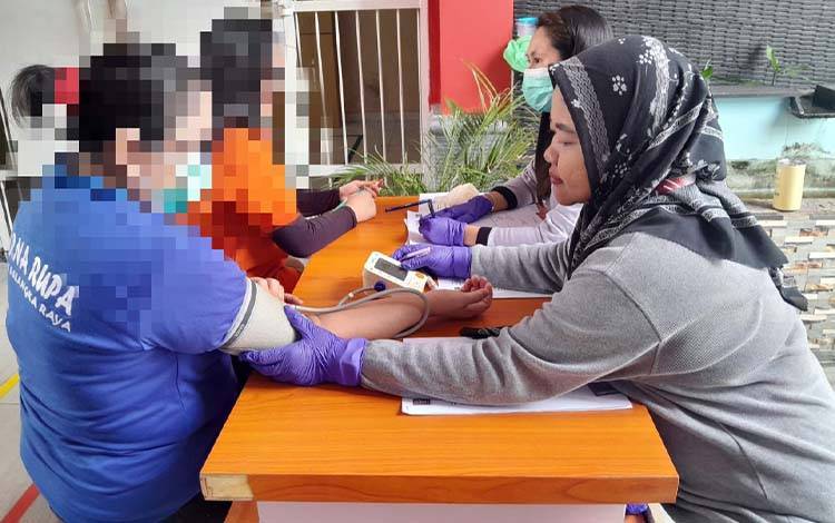 Rutan Palangka Raya Pindahkan 7 WBP Perempuan ke Lapas Perempuan untuk Atasi Overkapasitas
