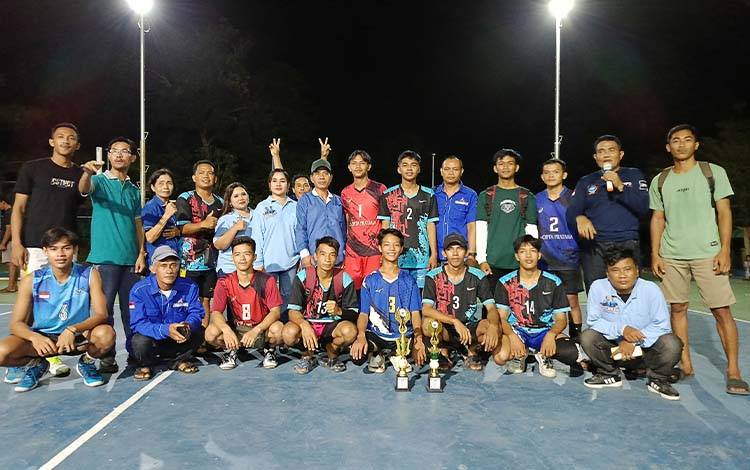 Ketua DPC Partai Demokrat Barito Timur Tutup Turnamen AHY Cup 2024