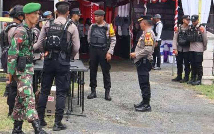 Ratusan Personel Polres Pulang Pisau Amankan Pengundian Nomor Urut Paslon Bupati dan Wakil Bupati