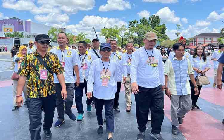 Pasangan ASRI Tampil Sederhana saat Deklarasi Kampanye Damai Pilkada Kalteng 2024
