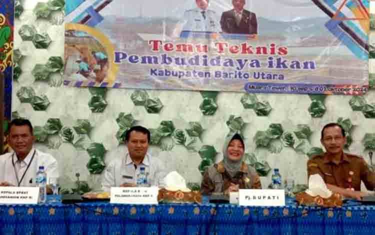 Staf Ahli Bupati Buka Kegiatan Temu Teknis Pembudidaya Ikan