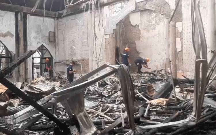 Labfor Surabaya Selidiki Kebakaran Gereja Maranatha Palangka Raya