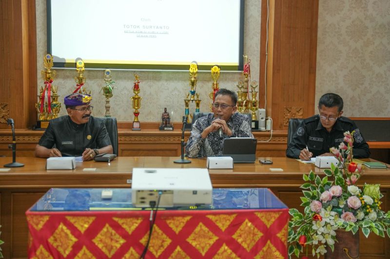 Kegiatan literasi media yang diselenggarakan Dewan Pers bersama Diskominfo Badung di Mangupura, Bali, Kamis (3/10/2024). ANTARA/HO-Diskominfo Badung