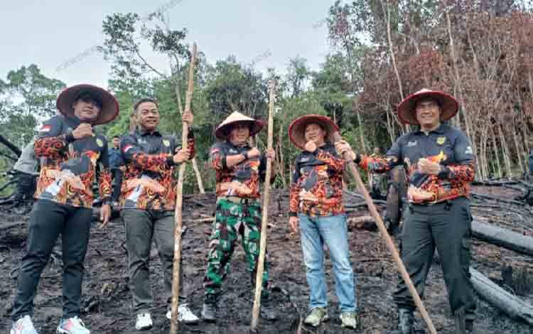 Masyarakat Kabupaten Gunung Mas Diharapkan Bisa Melestarikan Harubuh Manugal