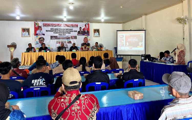 Kesbangpol Barito Utara Sosialisasi Pendidikan Politik di Kecamatan Montallat