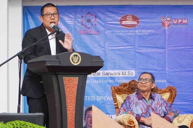 Head of the National Food Agency (Bapanas) Arief Prasetyo Adi in a seminar in Kuala Lumpur, Malaysia.  ANTARA/HO-Humas Bapanas