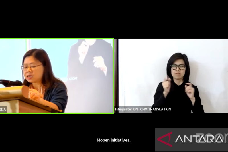 Arsip - Ketua Komnas Perempuan Andy Yentriyani (kiri) dalam seminar daring bertajuk "Memahami Femisida sebagai Bentuk Kekerasan Gender Terhadap Perempuan", di Jakarta, Selasa (5/12/2023). ANTARA/ Anita Permata Dewi.